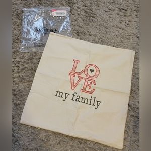 Thirty-one pillow case .New in bag